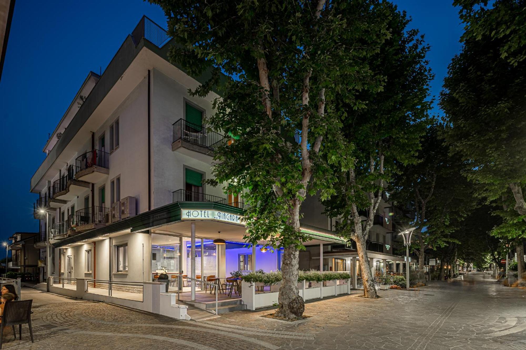Hotel Niagara 2*
