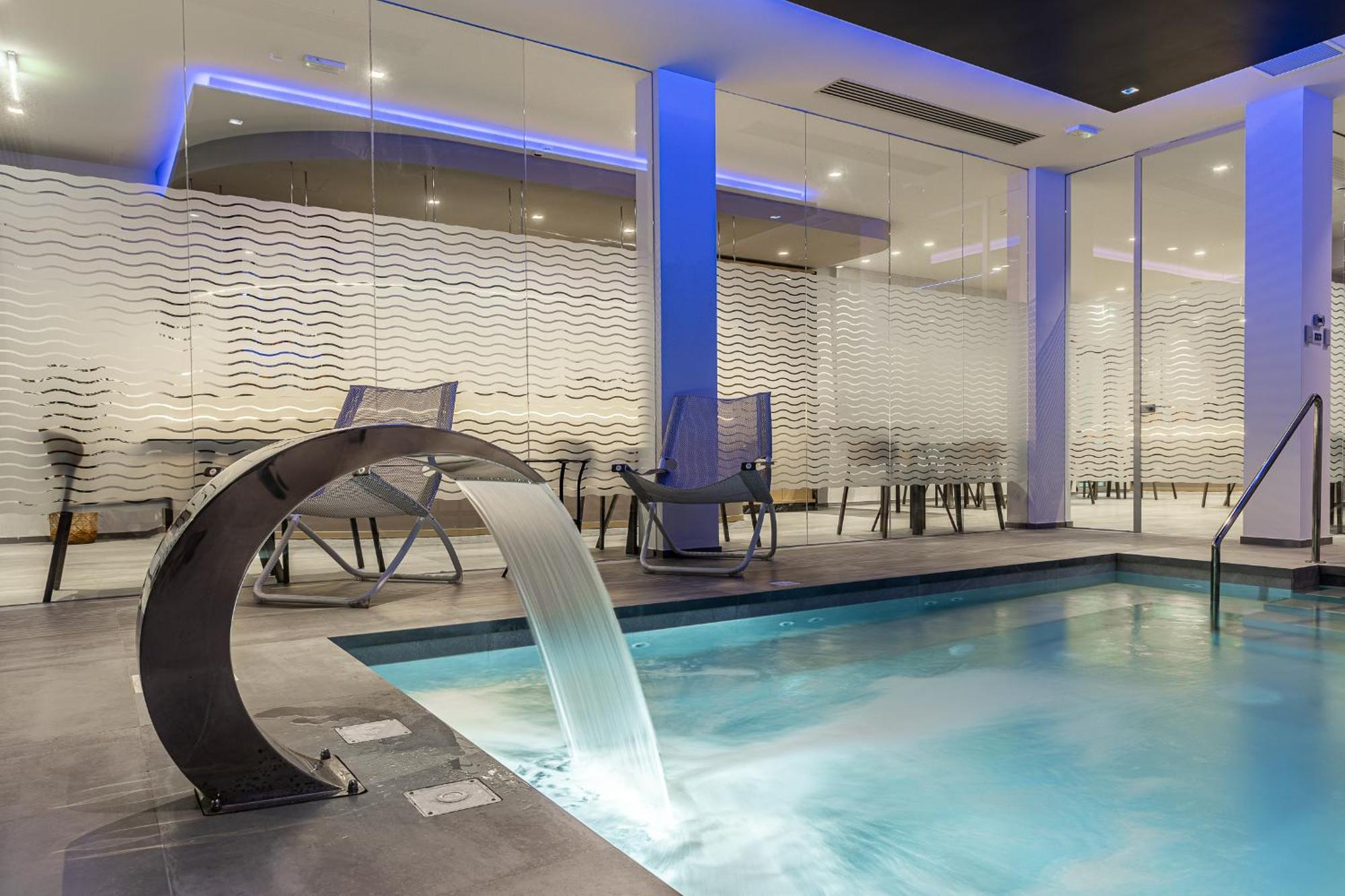 Niagara Hotel 2*